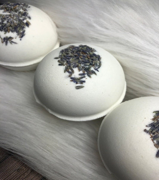 4 WHITE LAVENDER ORGANIC BATH BOMBS
